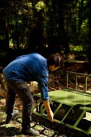 Drop-down sides allows for instant conversion into flatbed.